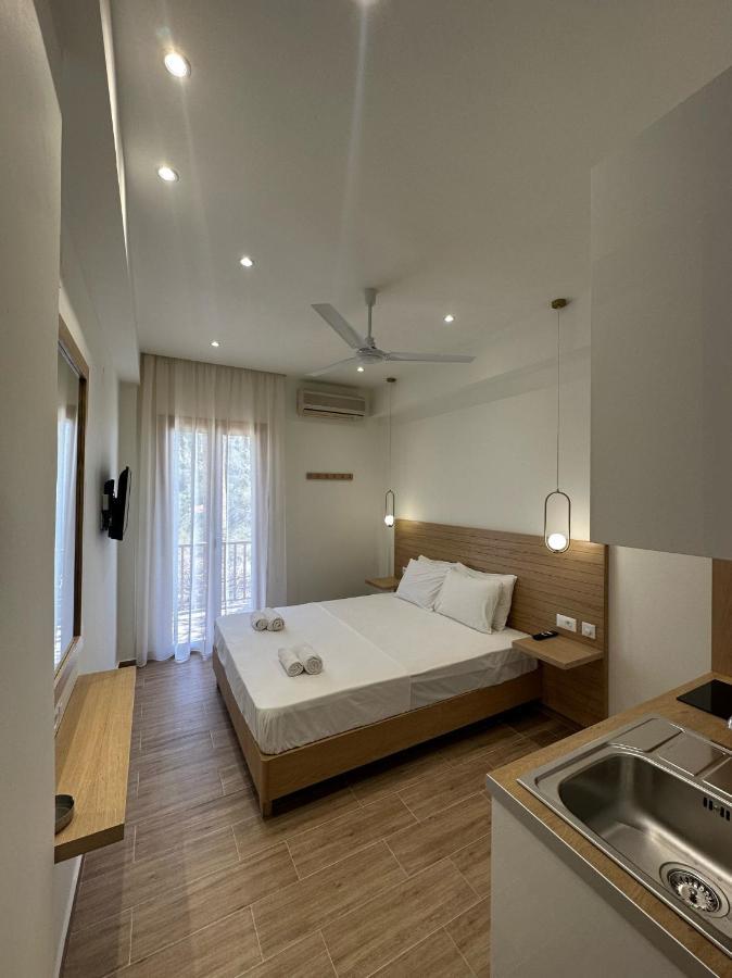 Lissos Rooms Сугия Екстериор снимка